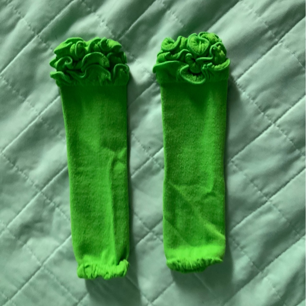 Great condition green leg warmers